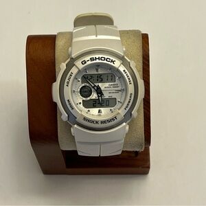 G-Shock G-300LV-7A White Resin Digital
